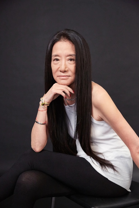 Tuổi U80, Vera Wang gây choáng với nhan sắc trẻ trung trong ảnh hẹn hò tình trẻ - Ảnh 1. Tuổi U80, Vera Wang gây choáng với nhan sắc trẻ trung trong ảnh hẹn hò tình trẻ - Ảnh 1.