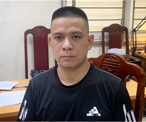 Khởi tố người đàn ông đâm chết tình địch trên vỉa hè Hà Nội do ghen tuông - Ảnh 1. Khởi tố người đàn ông đâm chết tình địch trên vỉa hè Hà Nội do ghen tuông - Ảnh 1.