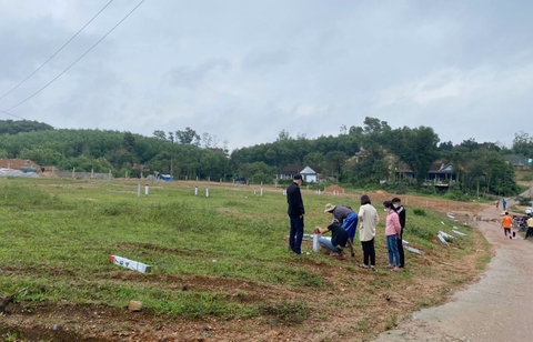 Tôi đi làm cò đất - Kỳ 7: Phía sau giấc mộng đổi đời - Ảnh 2. Tôi đi làm cò đất - Kỳ 7: Phía sau giấc mộng đổi đời - Ảnh 2.