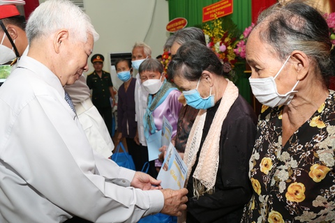 Kỷ niệm 55 năm Củ Chi - Đất thép thành đồng: Phát huy sức mạnh nội sinh, kiến thiết quê hương - Ảnh 4. Kỷ niệm 55 năm Củ Chi - Đất thép thành đồng: Phát huy sức mạnh nội sinh, kiến thiết quê hương - Ảnh 4.