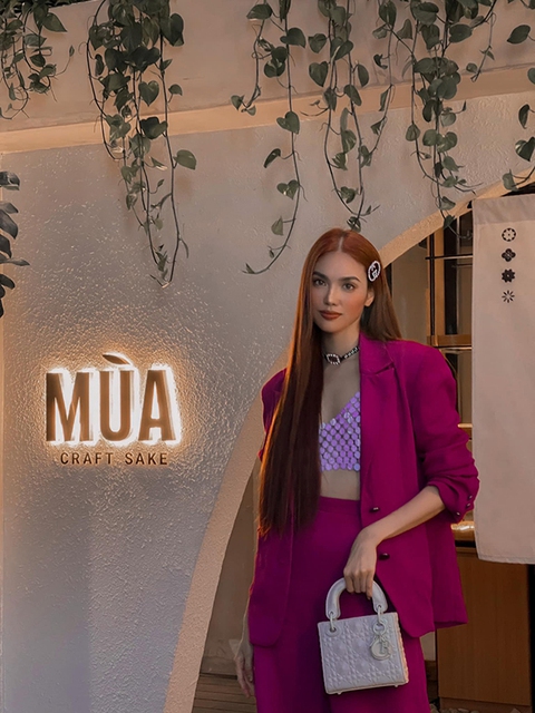 Ảnh vui sao Việt 17-9: Đông Nhi mong Diệu Nhi giữ chặt tóc giả trong tiệc cưới - Ảnh 7. Ảnh vui sao Việt 17-9: Đông Nhi mong Diệu Nhi giữ chặt tóc giả trong tiệc cưới - Ảnh 7.