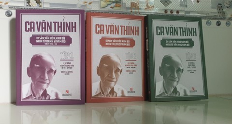 Nhà Nam bộ học Ca Văn Thỉnh và 3 tập sách mới: Lưu giữ ký ức văn hóa Nam bộ cho hậu thế - Ảnh 1. Nhà Nam bộ học Ca Văn Thỉnh và 3 tập sách mới: Lưu giữ ký ức văn hóa Nam bộ cho hậu thế - Ảnh 1.