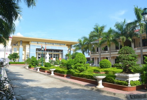 Bịt khe hở học giả, bằng thật - Ảnh 1. Bịt khe hở học giả, bằng thật - Ảnh 1.