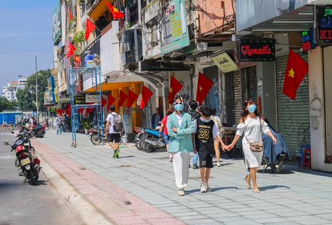 Thời tiết 18-9: Từ Đà Nẵng vào Nam Bộ nắng gián đoạn, cục bộ mưa to - Ảnh 1. Thời tiết 18-9: Từ Đà Nẵng vào Nam Bộ nắng gián đoạn, cục bộ mưa to - Ảnh 1.