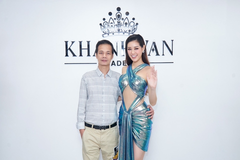 Hoa hậu Khánh Vân thử sức đào tạo hoa hậu - Ảnh 4. Hoa hậu Khánh Vân thử sức đào tạo hoa hậu - Ảnh 4.
