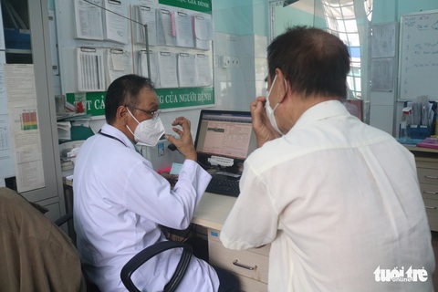 Vì sao 67 trạm y tế ở TP.HCM không có trưởng, phó trạm? - Ảnh 1. Vì sao 67 trạm y tế ở TP.HCM không có trưởng, phó trạm? - Ảnh 1.