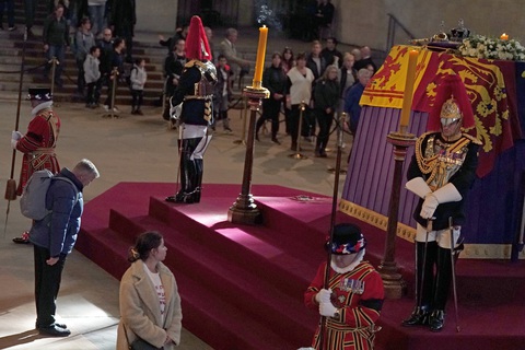 Bộ trưởng Bùi Thanh Sơn sẽ dự lễ tang của Nữ hoàng Anh Elizabeth II - Ảnh 3. Bộ trưởng Bùi Thanh Sơn sẽ dự lễ tang của Nữ hoàng Anh Elizabeth II - Ảnh 3.