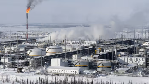 Bị cấm vận, Rosneft của Nga tìm vốn bằng trái phiếu nhân dân tệ - Ảnh 1. Bị cấm vận, Rosneft của Nga tìm vốn bằng trái phiếu nhân dân tệ - Ảnh 1.