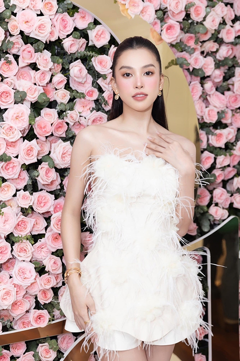 Ảnh vui sao Việt 18-9: Lisa và Leon được bố Kim Lý công kênh trên lưng - Ảnh 9. Ảnh vui sao Việt 18-9: Lisa và Leon được bố Kim Lý công kênh trên lưng - Ảnh 9.