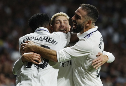 Đánh bại kình địch Atletico Madrid, Real Madrid kéo dài chuỗi toàn thắng - Ảnh 1. Đánh bại kình địch Atletico Madrid, Real Madrid kéo dài chuỗi toàn thắng - Ảnh 1.