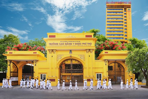 Công an Phú Thọ bắt phóng viên nhận 200 triệu đồng để gỡ bài - Ảnh 1. Công an Phú Thọ bắt phóng viên nhận 200 triệu đồng để gỡ bài - Ảnh 1.