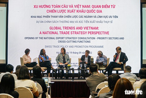 Phát triển xuất khẩu là động lực của tăng trưởng kinh tế nhanh và bền vững - Ảnh 1. Phát triển xuất khẩu là động lực của tăng trưởng kinh tế nhanh và bền vững - Ảnh 1.