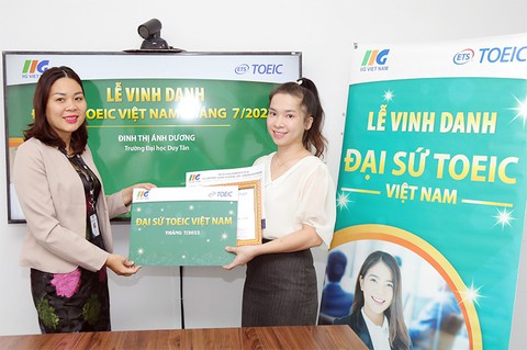 Cán bộ ĐH Duy Tân được trao danh hiệu Đại sứ TOEIC Việt Nam khu vực miền Trung - Ảnh 1. Cán bộ ĐH Duy Tân được trao danh hiệu Đại sứ TOEIC Việt Nam khu vực miền Trung - Ảnh 1.
