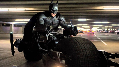 Vì sao ‘Người Dơi Christian Bale có 120 triệu USD nhưng chỉ lái xe Toyota cũ thay vì Ferrari? - Ảnh 4. Vì sao ‘Người Dơi Christian Bale có 120 triệu USD nhưng chỉ lái xe Toyota cũ thay vì Ferrari? - Ảnh 4.