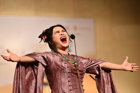 Ngày Quốc khánh, nghe lại ca khúc ‘Người là niềm tin tất thắng’ - Ảnh 3. Ngày Quốc khánh, nghe lại ca khúc ‘Người là niềm tin tất thắng’ - Ảnh 3.