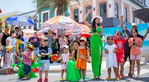 Du khách chật như nêm ở bãi biển Vũng Tàu chiều 2-9 - Ảnh 3. Du khách chật như nêm ở bãi biển Vũng Tàu chiều 2-9 - Ảnh 3.