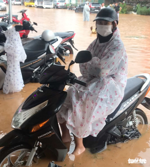 Đà Lạt sau một ngày phố biến thành sông: Vừa mưa, dân đã nơm nớp lo ngập - Ảnh 1. Đà Lạt sau một ngày phố biến thành sông: Vừa mưa, dân đã nơm nớp lo ngập - Ảnh 1.