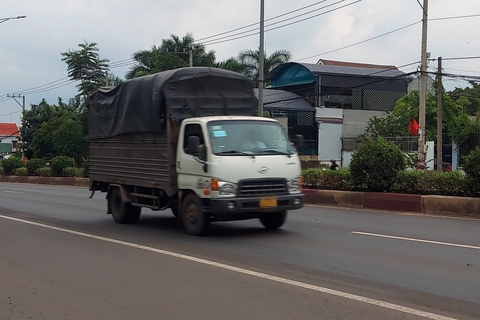 Hàng loạt xe vi phạm tốc độ nhiều lần bị tước phù hiệu ở Bình Phước - Ảnh 1. Hàng loạt xe vi phạm tốc độ nhiều lần bị tước phù hiệu ở Bình Phước - Ảnh 1.