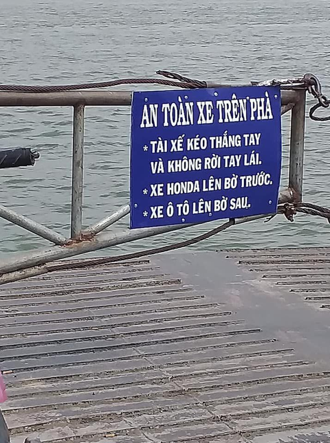 Ảnh vui 20-9: Con viết lời cảm ơn bố mẹ đã dụ dỗ lên người - Ảnh 5. Ảnh vui 20-9: Con viết lời cảm ơn bố mẹ đã dụ dỗ lên người - Ảnh 5.