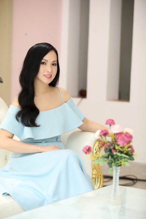 Hà Phương chơi lớn mua độc quyền hit nhạc trẻ, chuẩn bị lấn sân làm phim - Ảnh 3. Hà Phương chơi lớn mua độc quyền hit nhạc trẻ, chuẩn bị lấn sân làm phim - Ảnh 3.