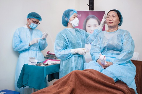 Bác sĩ Nguyễn Phương Thảo giải đáp những điều cần biết về căng da bằng chỉ - Ảnh 1. Bác sĩ Nguyễn Phương Thảo giải đáp những điều cần biết về căng da bằng chỉ - Ảnh 1.
