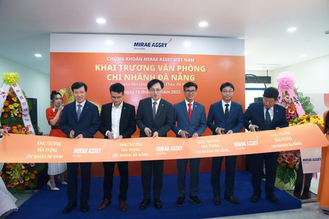 Chứng khoán Mirae Asset Việt Nam khai trương văn phòng mới ở Đà Nẵng - Ảnh 2. Chứng khoán Mirae Asset Việt Nam khai trương văn phòng mới ở Đà Nẵng - Ảnh 2.
