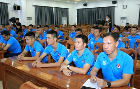 44/46 trọng tài vượt qua bài kiểm tra thể lực giữa mùa giải 2022 - Ảnh 1. 44/46 trọng tài vượt qua bài kiểm tra thể lực giữa mùa giải 2022 - Ảnh 1.