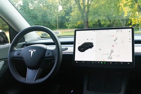 SUV Tesla đắt đỏ nhưng vẫn bị báo Tây chê 6 điểm - Ảnh 2. SUV Tesla đắt đỏ nhưng vẫn bị báo Tây chê 6 điểm - Ảnh 2.
