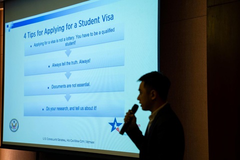 Triển lãm du học Mỹ và Canada toàn quốc mùa thu 2022 - Ảnh 2. Triển lãm du học Mỹ và Canada toàn quốc mùa thu 2022 - Ảnh 2.