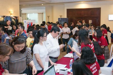 Triển lãm du học Mỹ và Canada toàn quốc mùa thu 2022 - Ảnh 3. Triển lãm du học Mỹ và Canada toàn quốc mùa thu 2022 - Ảnh 3.