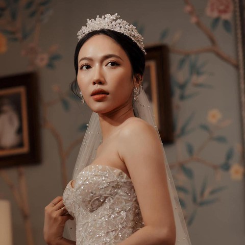 Tiến Luật lầy lội chế ảnh cưới của Diệu Nhi, cà khịa luôn Thu Trang - Ảnh 2. Tiến Luật lầy lội chế ảnh cưới của Diệu Nhi, cà khịa luôn Thu Trang - Ảnh 2.