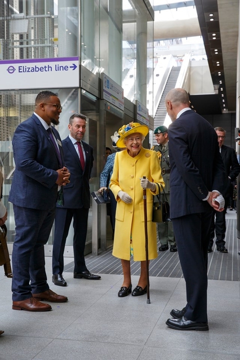 Tuyến tàu điện ngầm 25 tỉ USD: Nhà ga chứa được tòa nhà chọc trời cao nhất London nếu ngả ra đất - Ảnh 2. Tuyến tàu điện ngầm 25 tỉ USD: Nhà ga chứa được tòa nhà chọc trời cao nhất London nếu ngả ra đất - Ảnh 2.