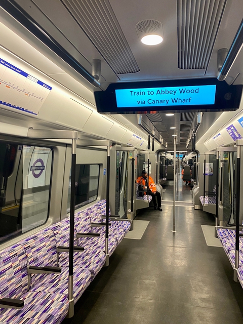 Tuyến tàu điện ngầm 25 tỉ USD: Nhà ga chứa được tòa nhà chọc trời cao nhất London nếu ngả ra đất - Ảnh 9. Tuyến tàu điện ngầm 25 tỉ USD: Nhà ga chứa được tòa nhà chọc trời cao nhất London nếu ngả ra đất - Ảnh 9.