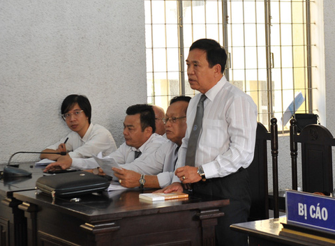 Tòa trả hồ sơ vụ xác định sai nhóm thuốc gây thiệt hại ngân sách tại Sở Y tế Đắk Lắk - Ảnh 3. Tòa trả hồ sơ vụ xác định sai nhóm thuốc gây thiệt hại ngân sách tại Sở Y tế Đắk Lắk - Ảnh 3.