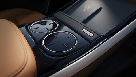 SUV điện sạc nhanh nhất thế giới: Sạc 5 phút đi được 200km - Ảnh 13. SUV điện sạc nhanh nhất thế giới: Sạc 5 phút đi được 200km - Ảnh 13.
