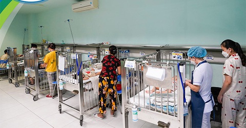 Trẻ nhiễm vi rút adeno chiếm 4% tổng số bệnh nhân điều trị nội trú - Ảnh 1. Trẻ nhiễm vi rút adeno chiếm 4% tổng số bệnh nhân điều trị nội trú - Ảnh 1.
