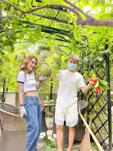 Đàm Vĩnh Hưng khoái chí khi được fan ghép ảnh ‘tình bể bình’ với Mỹ Tâm - Ảnh 3. Đàm Vĩnh Hưng khoái chí khi được fan ghép ảnh ‘tình bể bình’ với Mỹ Tâm - Ảnh 3.