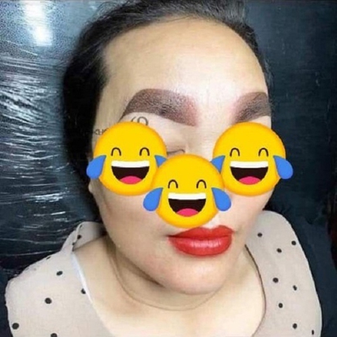 Chị em khóc thét khi đặt niềm tin nhầm thợ xăm lông mày - Ảnh 7. Chị em khóc thét khi đặt niềm tin nhầm thợ xăm lông mày - Ảnh 7.