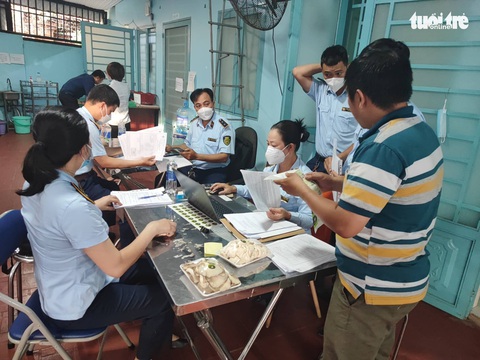 TP.HCM tổng kiểm tra hoạt động kinh doanh rau, củ quả - Ảnh 1. TP.HCM tổng kiểm tra hoạt động kinh doanh rau, củ quả - Ảnh 1.