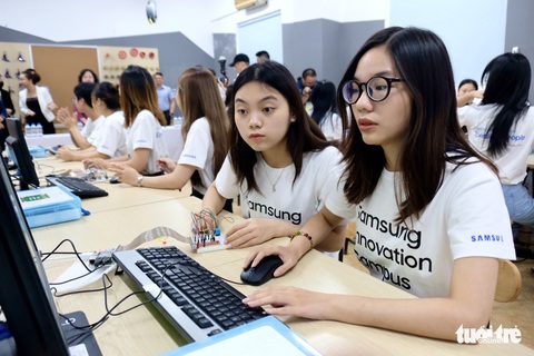 Đồng hành với người trẻ dẫn dắt cách mạng công nghiệp 4.0 - Ảnh 1. Đồng hành với người trẻ dẫn dắt cách mạng công nghiệp 4.0 - Ảnh 1.