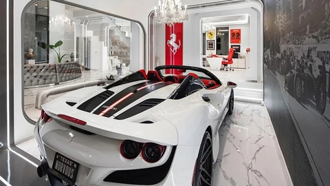 ‘Nhà Ferrari’ giá 3,96 triệu USD: Như garage siêu xe, chỉ không kèm ‘Ngựa chồm’ - Ảnh 9. ‘Nhà Ferrari’ giá 3,96 triệu USD: Như garage siêu xe, chỉ không kèm ‘Ngựa chồm’ - Ảnh 9.