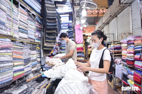 Giá hàng hóa, vận tải bắt đầu giảm - Ảnh 1. Giá hàng hóa, vận tải bắt đầu giảm - Ảnh 1.