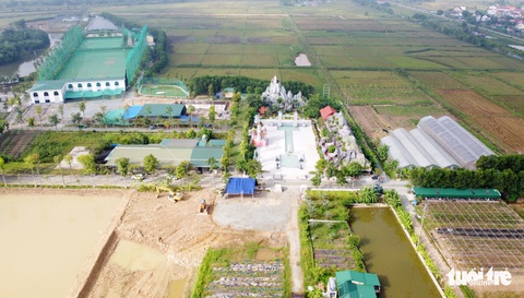 Dự án nuôi cá rô phi mở ‘chui’ sân tập golf: Huyện đang lập đoàn kiểm tra - Ảnh 1. Dự án nuôi cá rô phi mở ‘chui’ sân tập golf: Huyện đang lập đoàn kiểm tra - Ảnh 1.