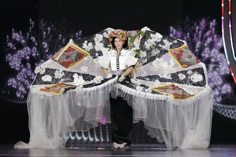 Miss Grand Vietnam 2022: Đêm diễn trang phục văn hóa dân tộc chưa đậm chất thời trang - Ảnh 6. Miss Grand Vietnam 2022: Đêm diễn trang phục văn hóa dân tộc chưa đậm chất thời trang - Ảnh 6.