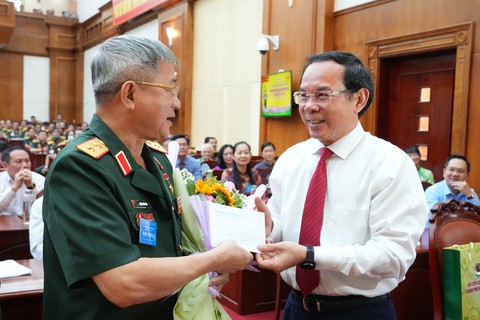 Thiếu tướng Nguyễn Minh Hoàng tái đắc cử chủ tịch Hội Cựu chiến binh TP.HCM - Ảnh 1. Thiếu tướng Nguyễn Minh Hoàng tái đắc cử chủ tịch Hội Cựu chiến binh TP.HCM - Ảnh 1.
