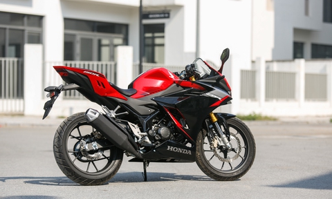 3 sportbike 150 phân khối đang bán tại Việt Nam: Mô tô cỡ nhỏ cho người nhập môn - Ảnh 4. 3 sportbike 150 phân khối đang bán tại Việt Nam: Mô tô cỡ nhỏ cho người nhập môn - Ảnh 4.