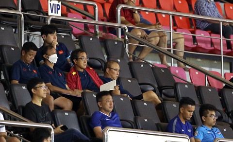 Hòa Singapore, Ấn Độ buộc phải thắng Việt Nam nếu muốn vô địch - Ảnh 2. Hòa Singapore, Ấn Độ buộc phải thắng Việt Nam nếu muốn vô địch - Ảnh 2.