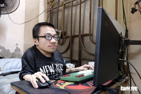 Doanh nghiệp đỏ mắt tìm người, cơ hội vàng cho thanh niên khuyết tật - Ảnh 1. Doanh nghiệp đỏ mắt tìm người, cơ hội vàng cho thanh niên khuyết tật - Ảnh 1.