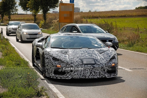 ‘Hậu duệ’ Lamborghini Aventador gặp trục trặc khi đang thử nghiệm - Ảnh 1. ‘Hậu duệ’ Lamborghini Aventador gặp trục trặc khi đang thử nghiệm - Ảnh 1.