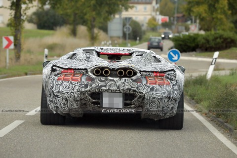 ‘Hậu duệ’ Lamborghini Aventador gặp trục trặc khi đang thử nghiệm - Ảnh 5. ‘Hậu duệ’ Lamborghini Aventador gặp trục trặc khi đang thử nghiệm - Ảnh 5.